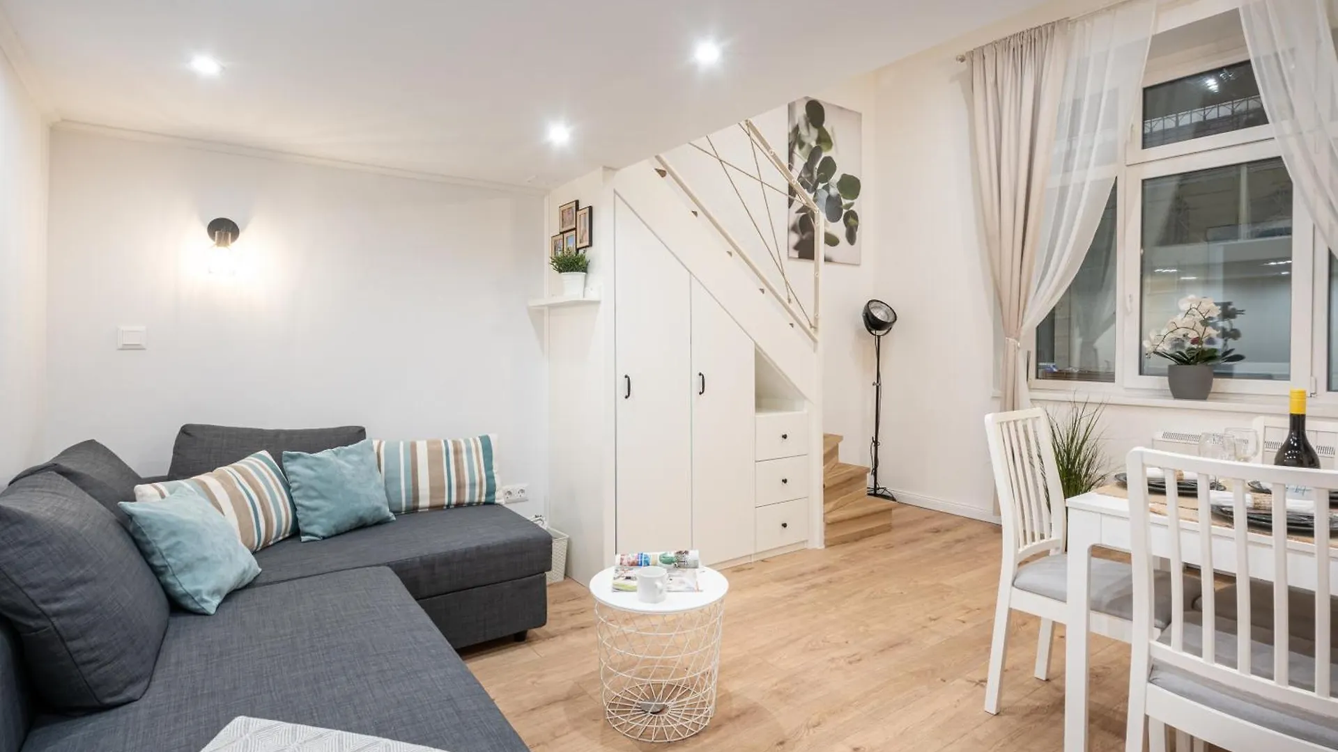 Mira Holiday Apartment Budapest 0*,  Magyarország